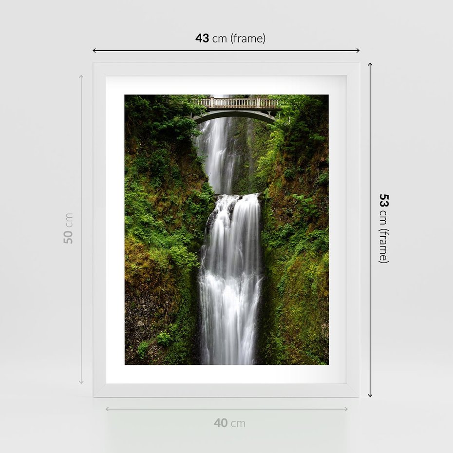 Plakat w ramie 40x50 - Siła i Urok Natury - wodospad, las - rama biała