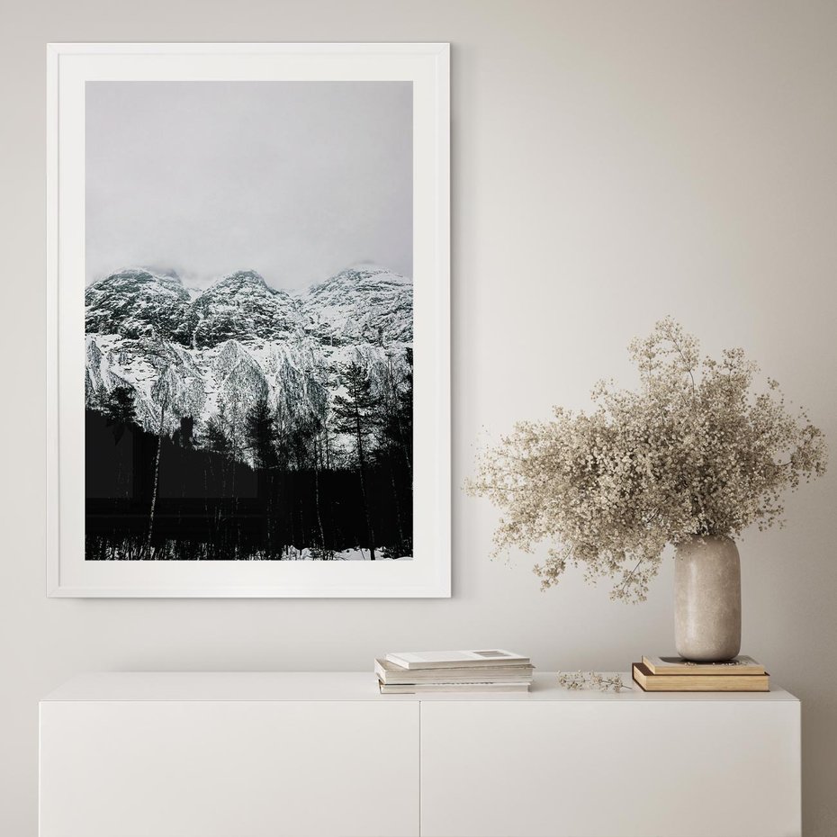 Plakat w ramie 30x40 - Zimowe Uroki Gór - góry ośnieżone, krajobraz górski - rama biała