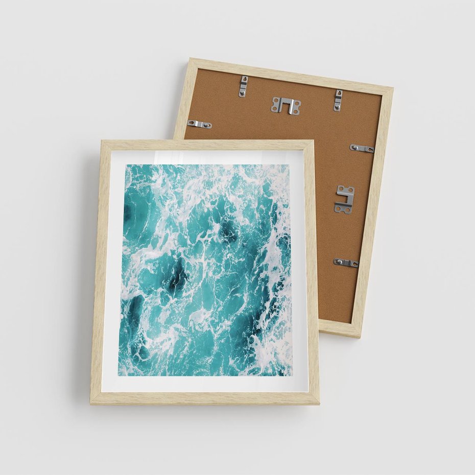 Plakat w ramie 40x50 - Wzburzony Ocean: Widok Z Góry - wzburzony ocean, błękitna woda - rama drewno