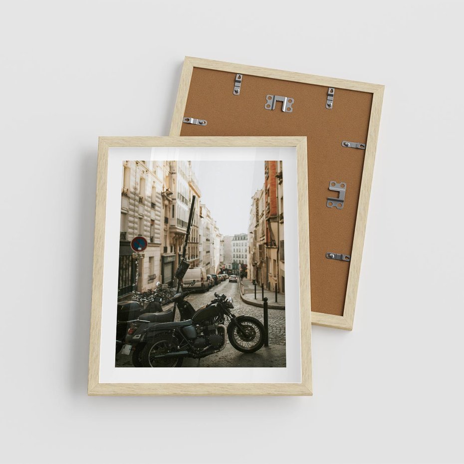 Plakat w ramie 40x50 - Ducha Przygody - motor, uliczka - rama drewno