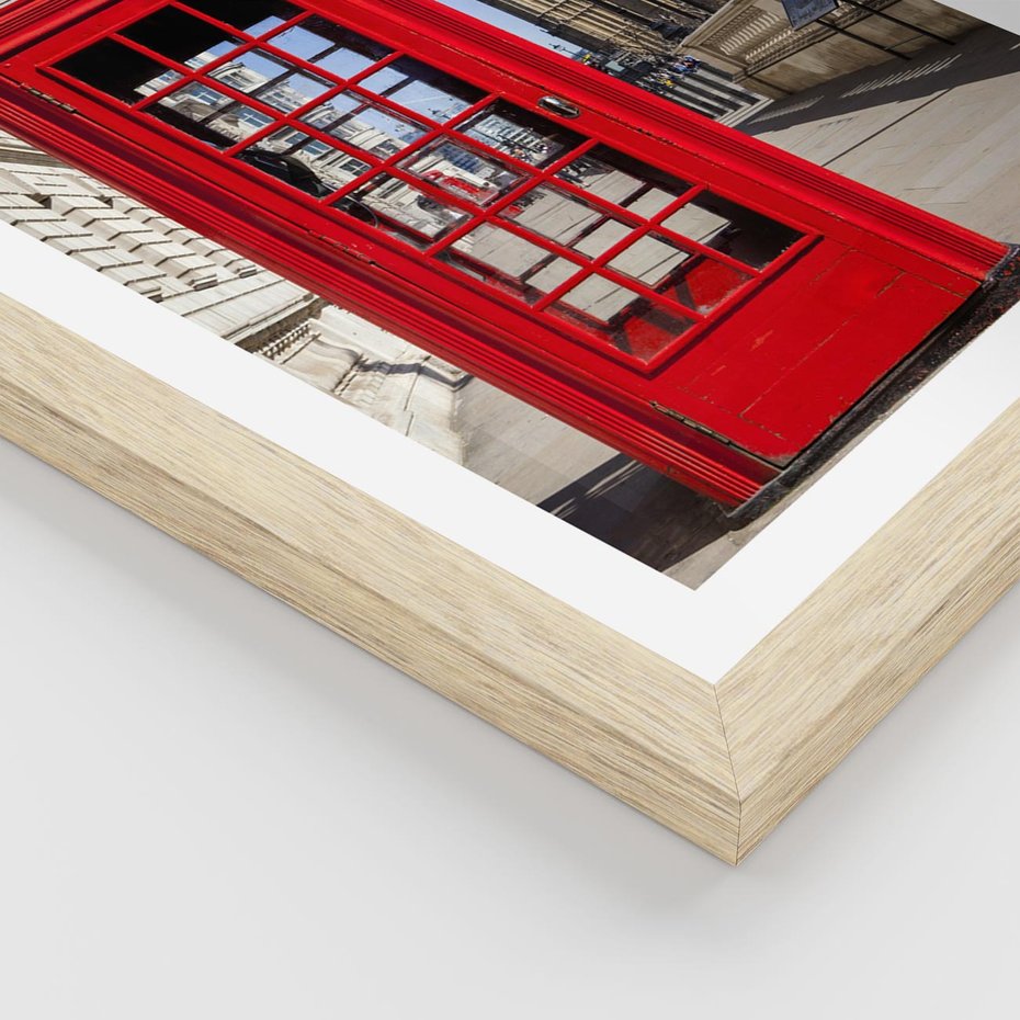 Plakat w ramie 50x70 - Ikoniczna budka telefoniczna w Londynie - budka, telefoniczna - rama drewno