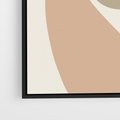 Obraz w ramie 50x50 - Beżowa Synergia - beżowa abstrakcyjna kompozycja, czarny akcent - rama czarna