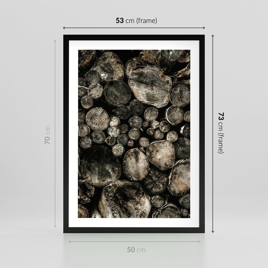 Plakat w ramie 50x70 - Stos Drewna - kłody drewna, pociete drweno - rama czarna