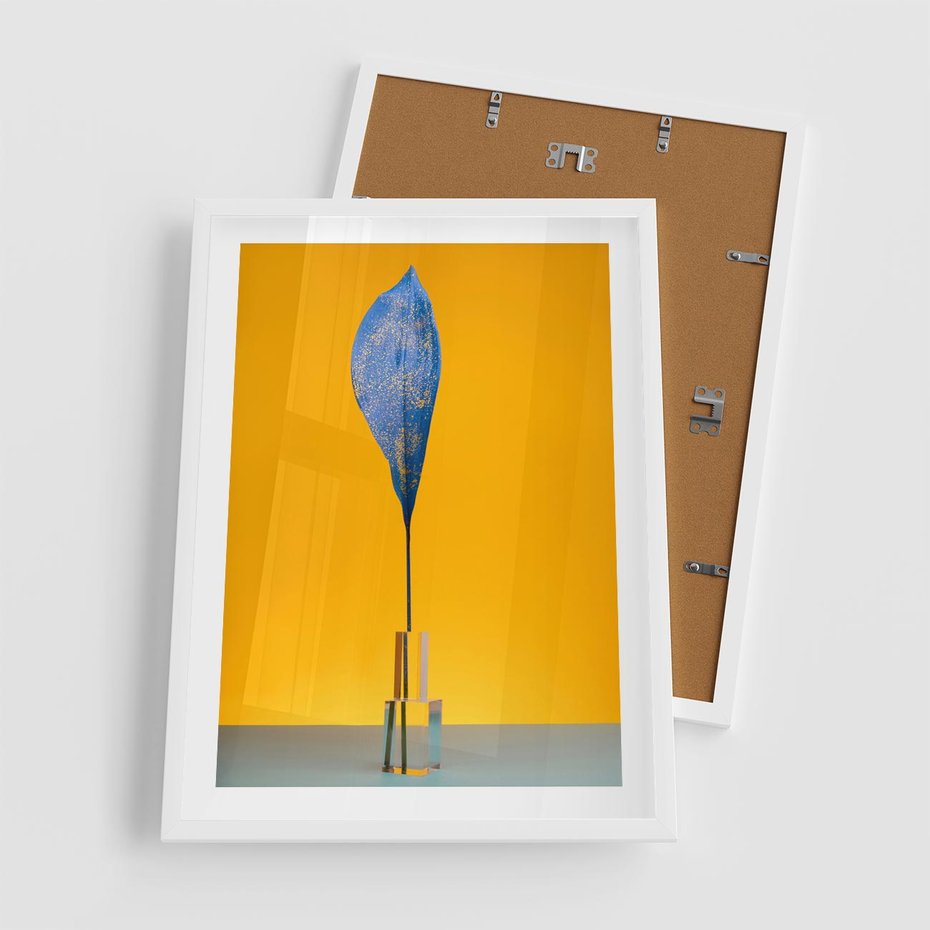 Plakat w ramie 50x70 - Niebiańskie liście - liść, liście - rama biała