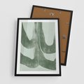 Plakat w ramie 50x70 - Nurtująca Kompozycja Zieleni - abstrakcyjne delikatne zielone linie, podobne do gałęzi kwiatów - rama czarna