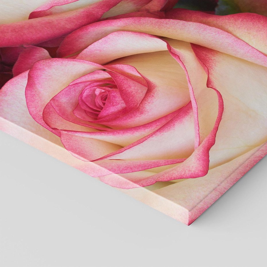 Obraz na płótnie 80x120 - Różany urok - kwiaty, róże