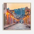 Obraz w ramie 50x50 - W stronę marzycielskich horyzontów - włoska uliczka, wieczór - rama drewno