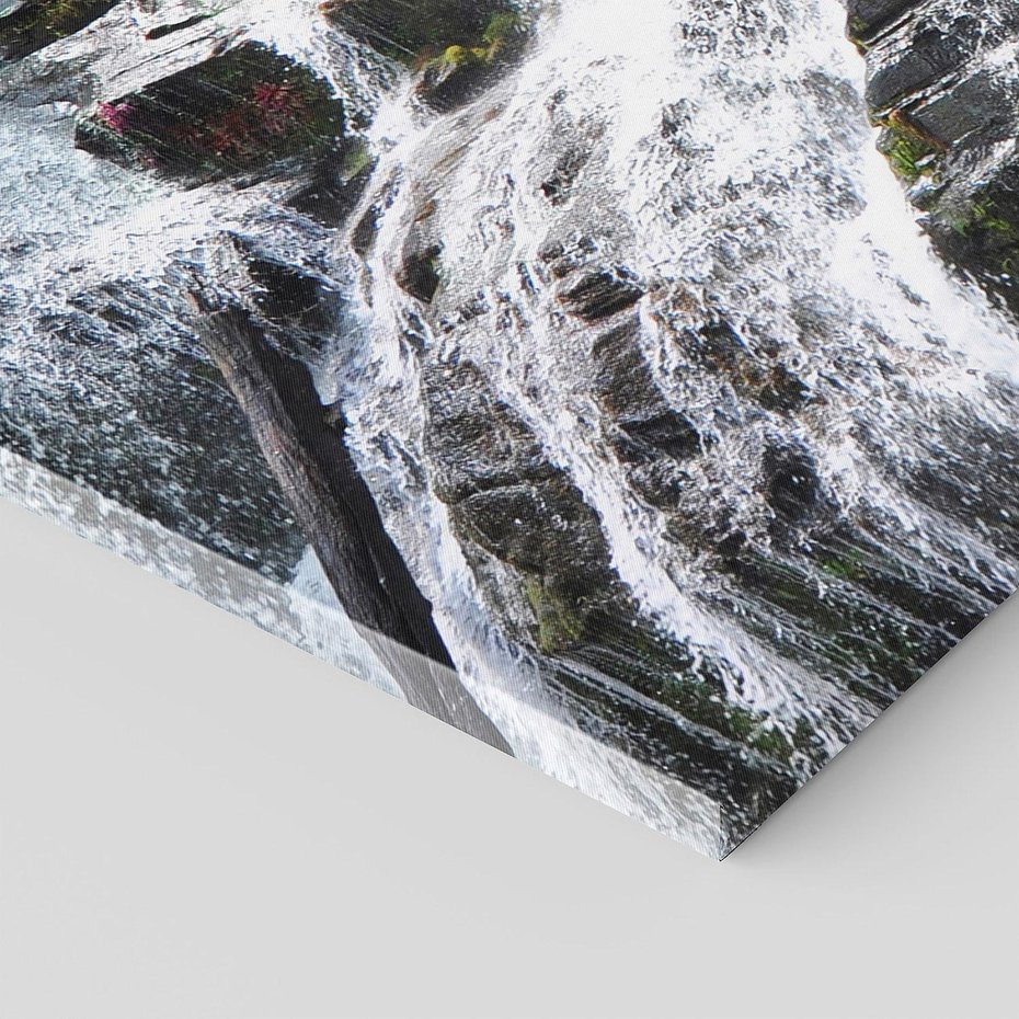 Obraz na płótnie 150x50 - Wodospad wśród majestatycznych gór - wodospad, góry