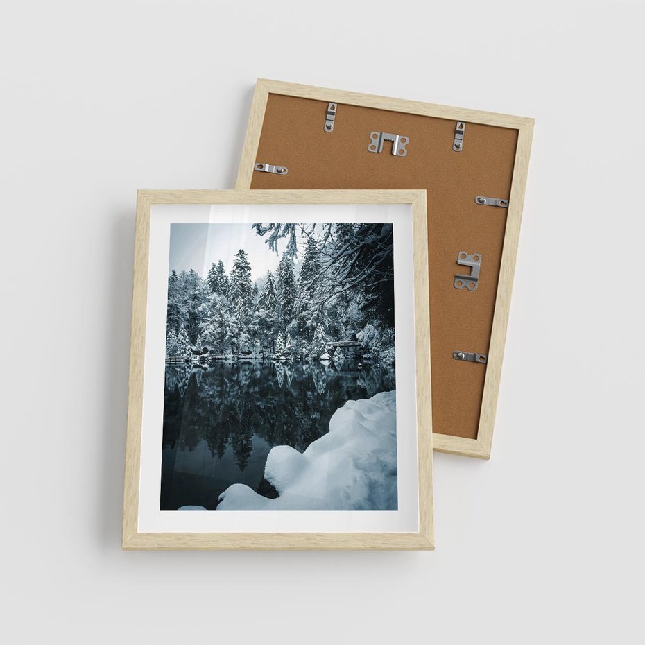 Plakat w ramie 40x50 - Zima nad Jeziorem - krajobraz zimowy, jezioro - rama drewno