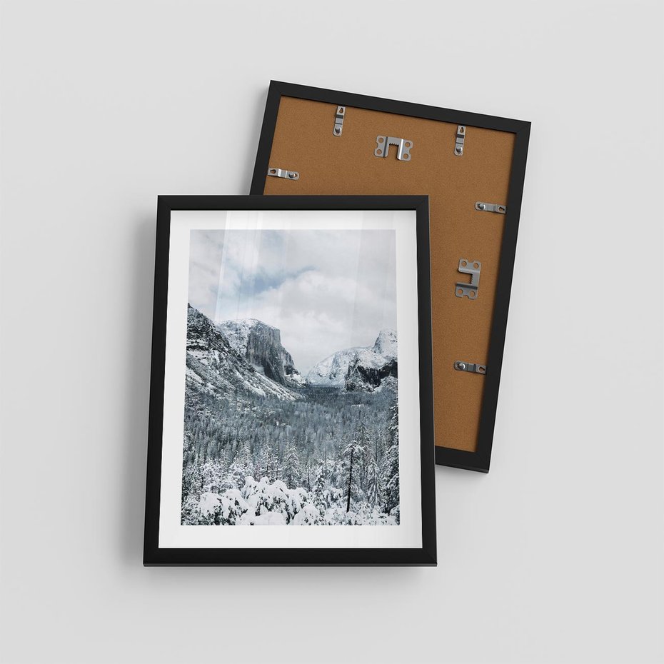 Plakat w ramie 30x40 - Góry Śnieżnej Krainy - góry, szczyty - rama czarna