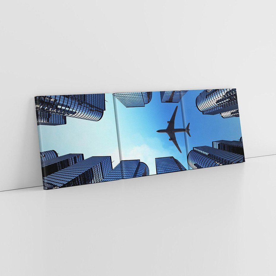 Obraz na płótnie 120x40 - Miasto o niezwykłym widoku - latające samoloty - miasto, samolot