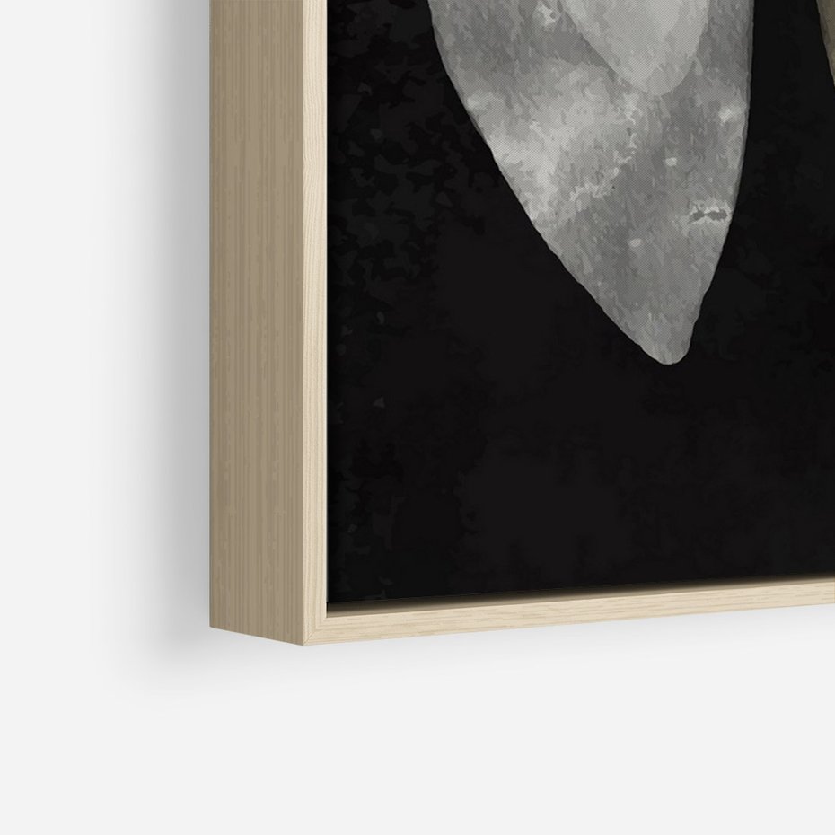 Obraz w ramie 50x70 - Obce Powidoki - abstrakcyjna ćma, mroczna atmosfera - rama drewno