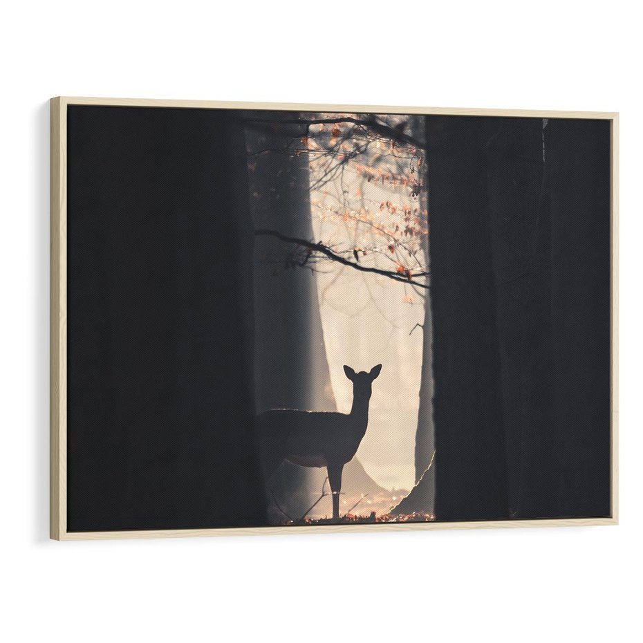 Obraz w ramie 120x80 - Sarnie Skoki - zdjęcie, klimatyczny las - rama drewno