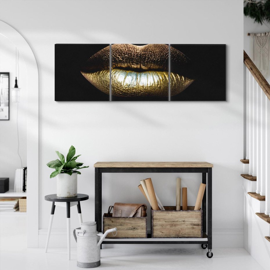 Obraz na płótnie 90x30 - Złote usta pełne tajemnic - usta, złoto
