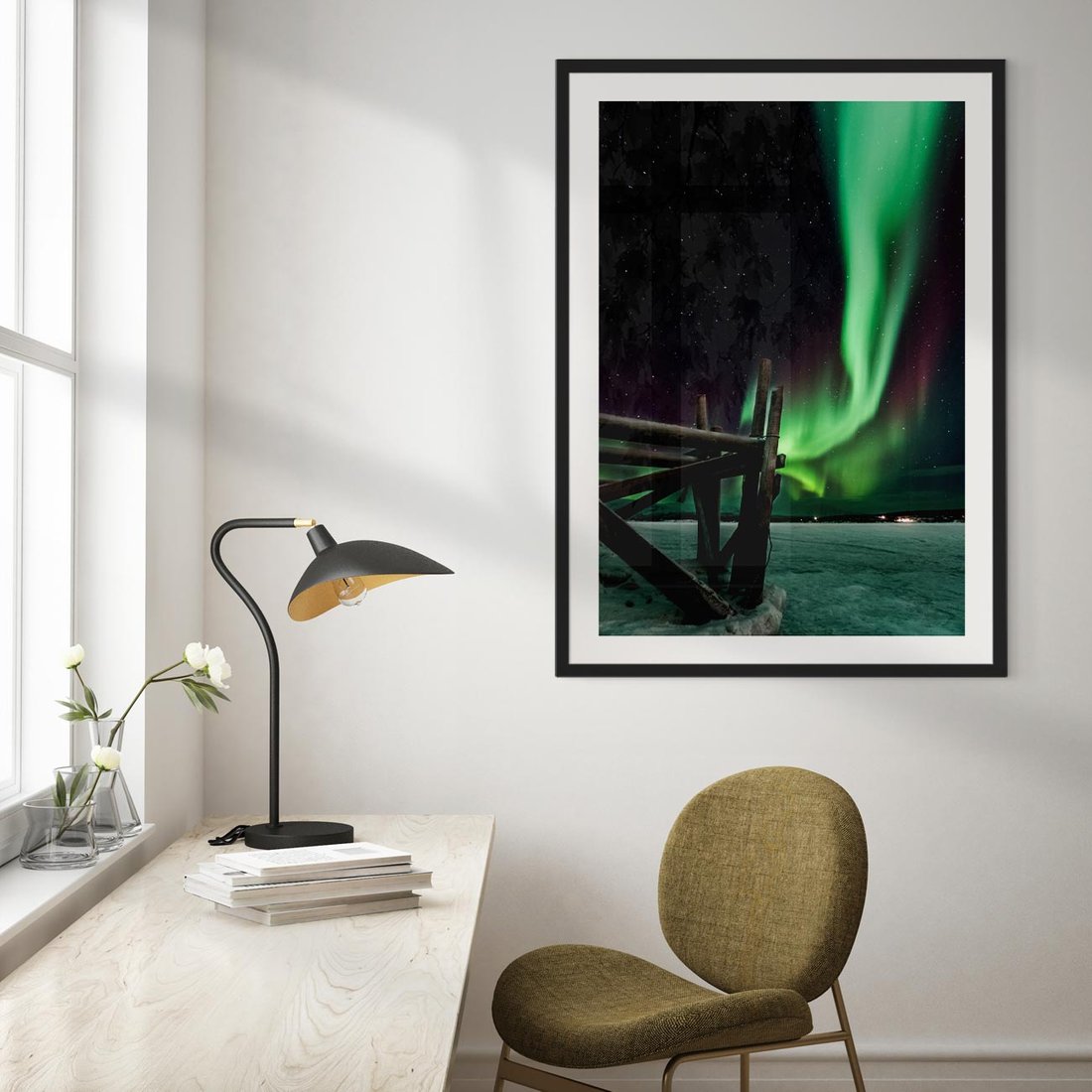 Plakat w ramie 50x70 - Zorza polarna w tajemniczej nocnej przestrzeni - zorza, polarna - rama czarna