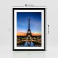 Plakat w ramie 30x40 - Wieża Eiffla w Innej Odsłonie - wieża, Eiffla - rama czarna
