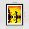 Plakat w ramie 30x40 - Rower przy zachodzie słońca - rower, zachód - rama czarna