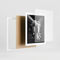 Plakat w ramie 40x50 - Splątane Uczucia - czarno biała fotografia, artystyczna - rama biała