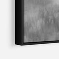 Obraz w ramie 50x70 - Szare Góry - zamglony krajobraz, las - rama czarna