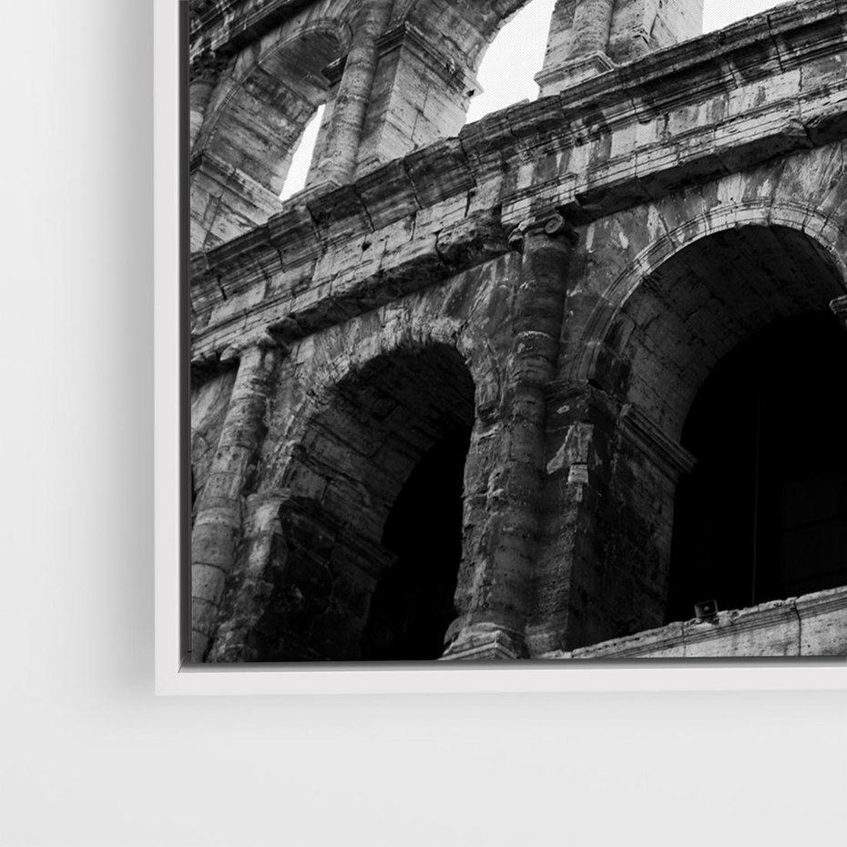 Obraz w ramie 80x80 - Koloseum w Czarnej Bieli - antyczna architektura, koloseum - rama biała
