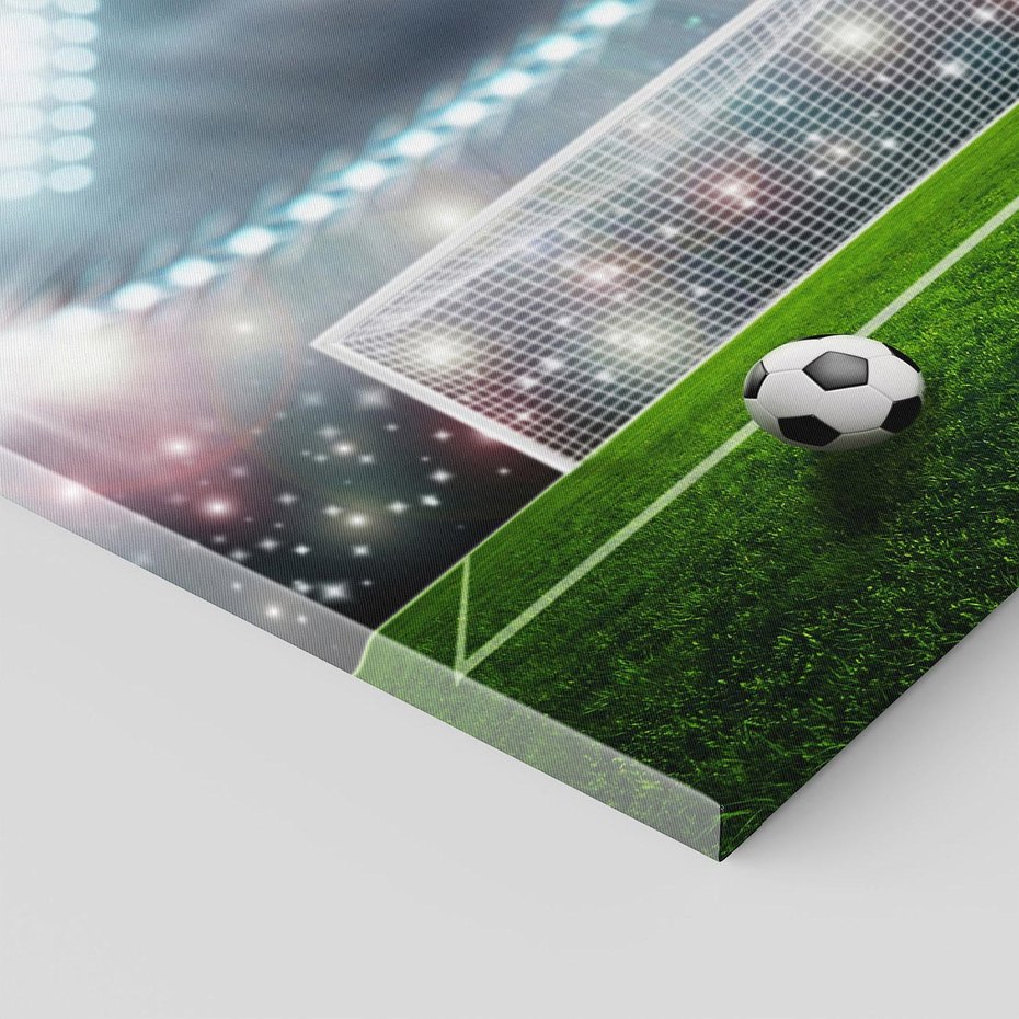 Obraz na płótnie 70x70 - Strzał do bramki - piłka, nożna