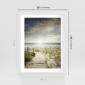 Plakat w ramie 30x40 - Błękitne morze na pomostach - morze, pomost - rama biała
