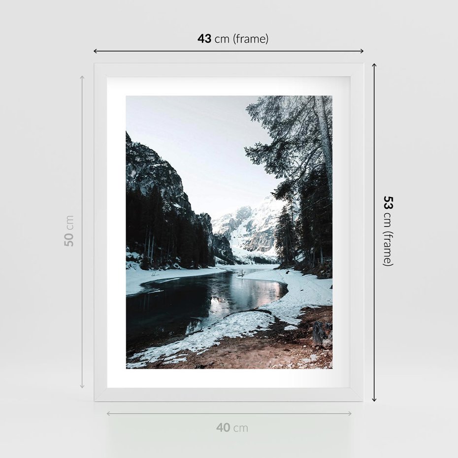 Plakat w ramie 40x50 - Zamarznięta Rzeka - zima w górach, zamarznięta rzeka - rama biała