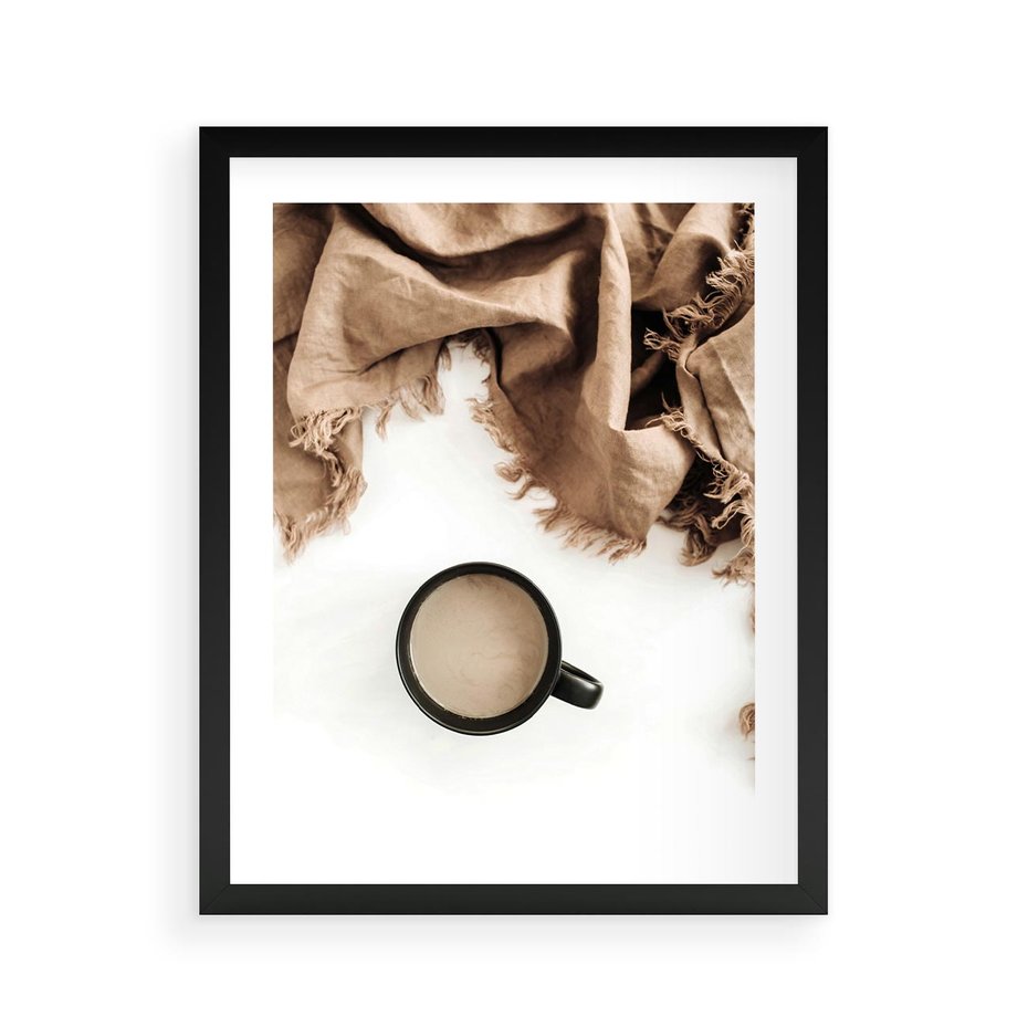 Plakat w ramie 40x50 - Kompozycja z Brązowym Kocem i Czarną Kawą - kompozycja, brązowy koc - rama czarna