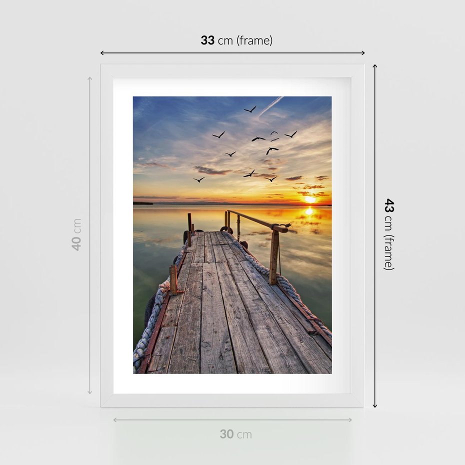 Plakat w ramie 30x40 - Spokojny pomost nad jeziorem - pomost, jezioro - rama biała