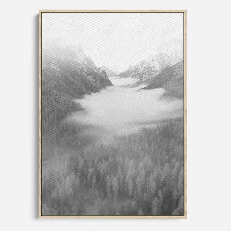 Obraz w ramie 50x70 - Szare Góry - zamglony krajobraz, las - rama drewno