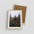 Plakat w ramie 30x40 - Górski las - stary zniszczony domek w górach, góry - rama drewno