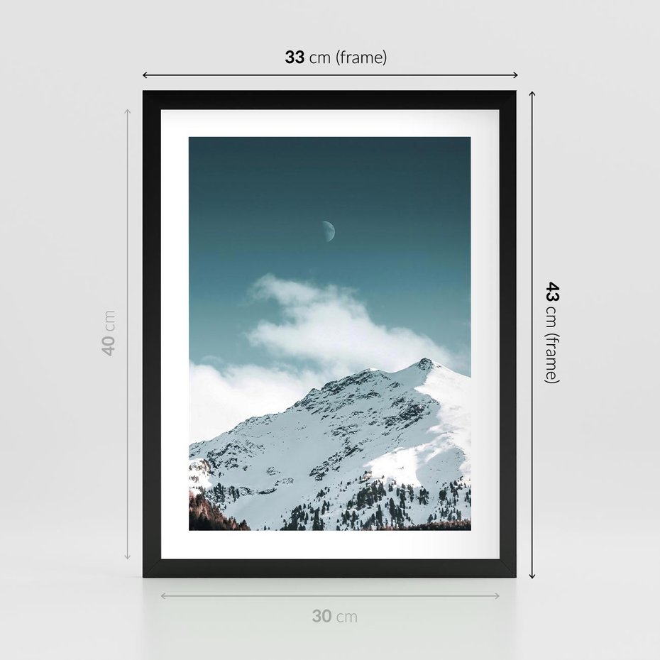 Plakat w ramie 30x40 - Nocna Magia w Górach - fotografia, śnieg - rama czarna
