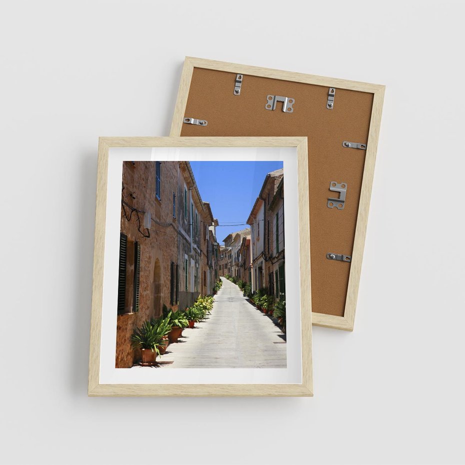Plakat w ramie 40x50 - Urok uliczki: perspektywa miasta - uliczka, perspektywa - rama drewno