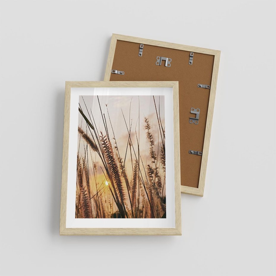 Plakat w ramie 30x40 - Malownicza Łąka z Trawam - trawy, łąka - rama drewno