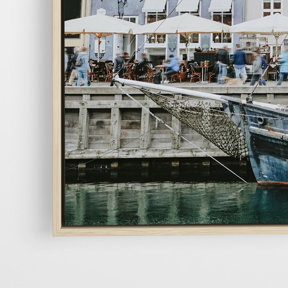 Obraz w ramie 70x100 - Miejska Dynamika - Dania, Kopehaga - rama drewno