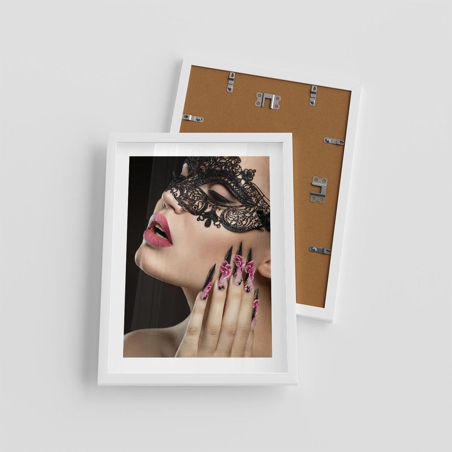 Plakat w ramie 30x40 - Piękno na tipsach - beauty, manicure - rama biała