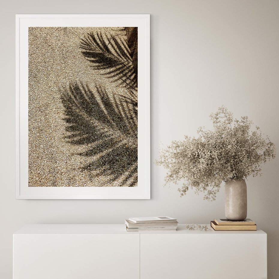 Plakat bez ramy 40x50 - Plażowa Idylla - palma, cień na piasku