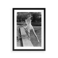 Plakat w ramie 30x40 - Retro Basen - retro zdjęcie, czarno białe - rama czarna