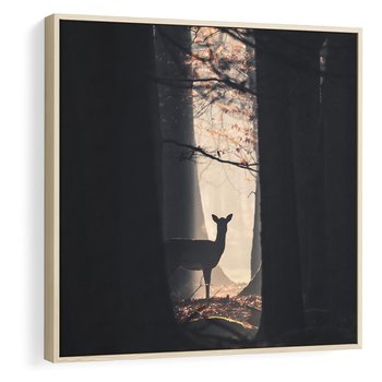 Obraz w ramie 80x80 - Sarnie Skoki - zdjęcie, klimatyczny las - rama drewno