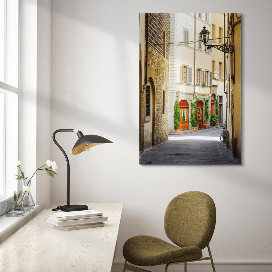 Obraz na płótnie 80x120 - Uliczka: perspektywa miejskiego krajobrazu - uliczka, perspektywa