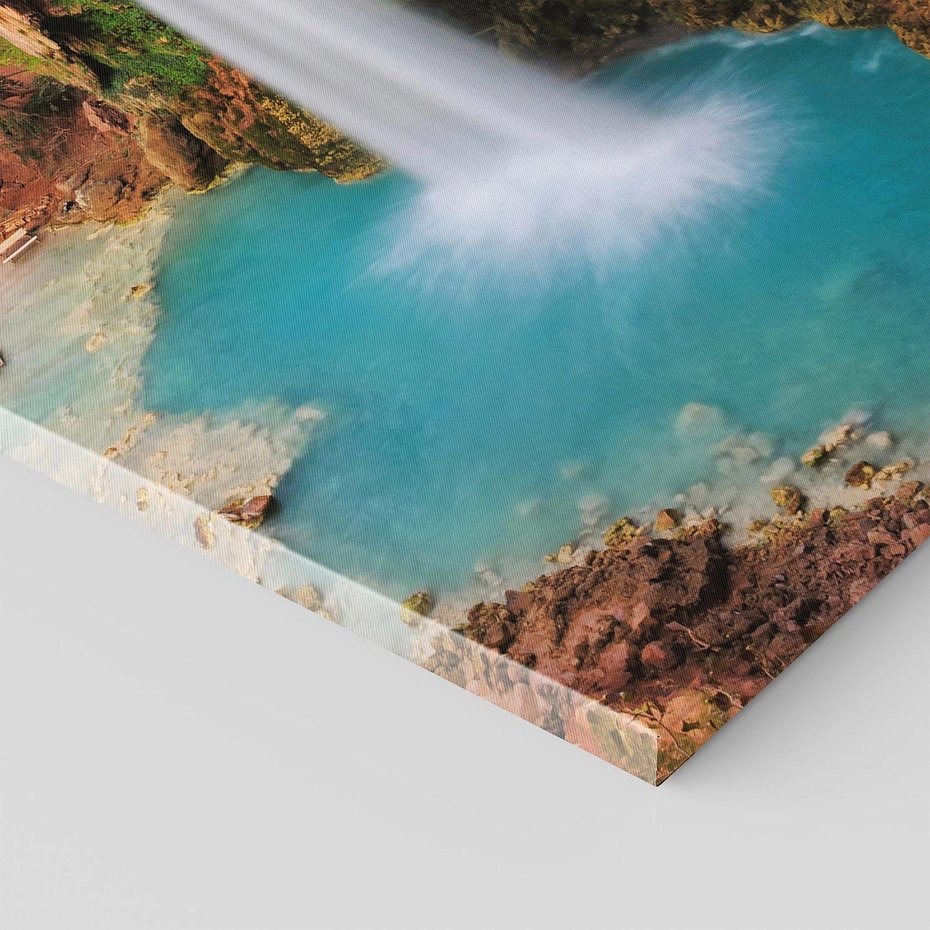 Obraz na płótnie 70x100 - Wodospad wśród majestatycznych gór - wodospad, górski