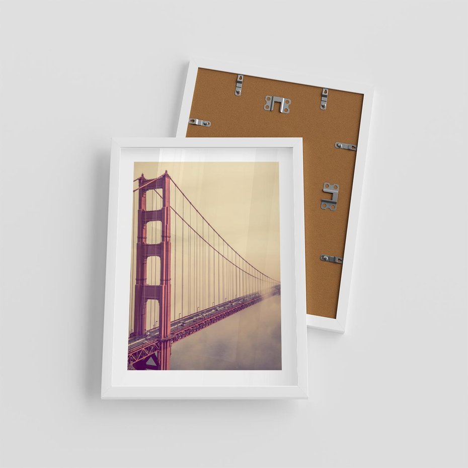 Plakat w ramie 30x40 - Most w mgle z perspektywą - most, perspektywa - rama biała