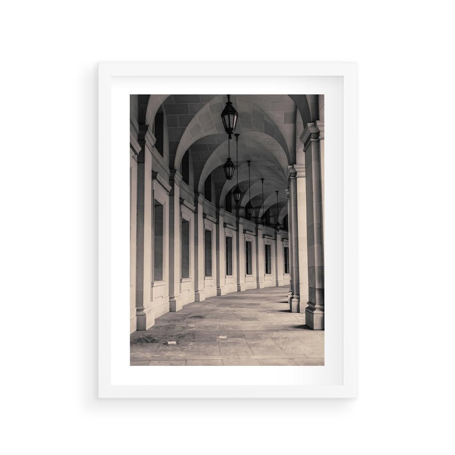 Plakat w ramie 30x40 - Kolumny Elegancji - architektura, kolumny - rama biała
