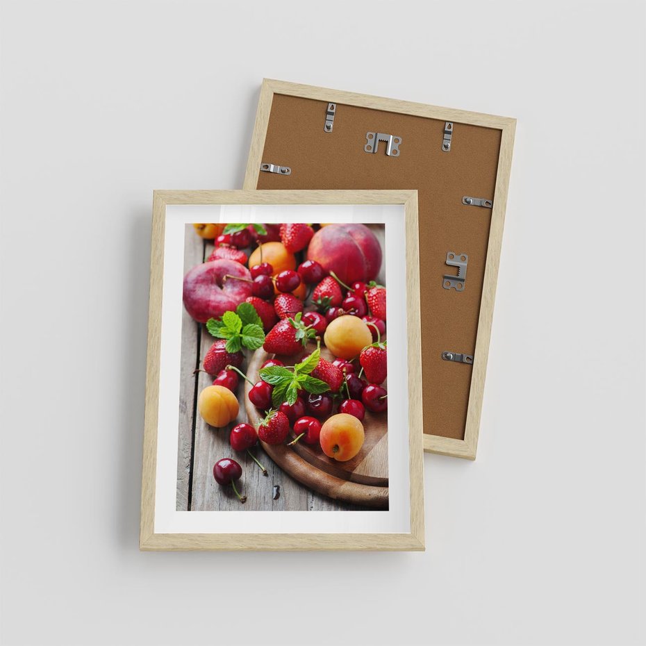 Plakat w ramie 30x40 - Owoce w restauracji artystycznie - owoce, restauracja - rama drewno