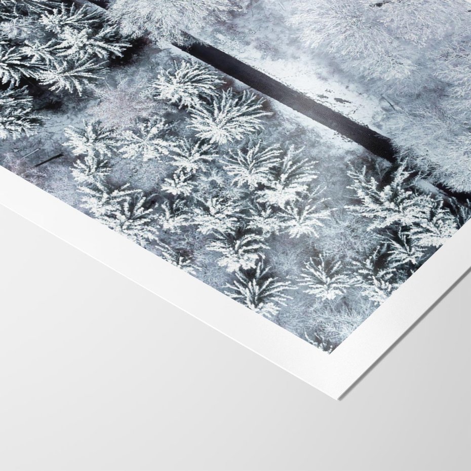 Plakat bez ramy 21x30 - Ujęcie Zimowej Szosy - zima, śnieg