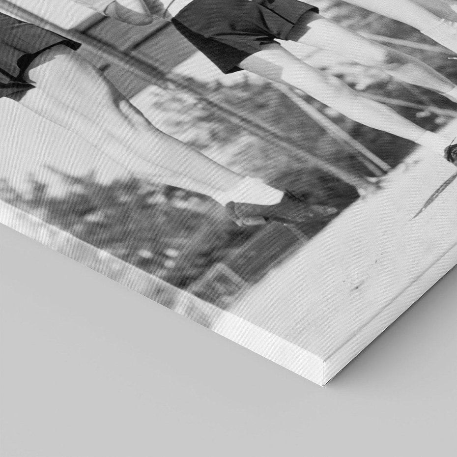 Obraz na płótnie 80x120 - Sport to Zdrowie - retro zdjęcie, czarno białe