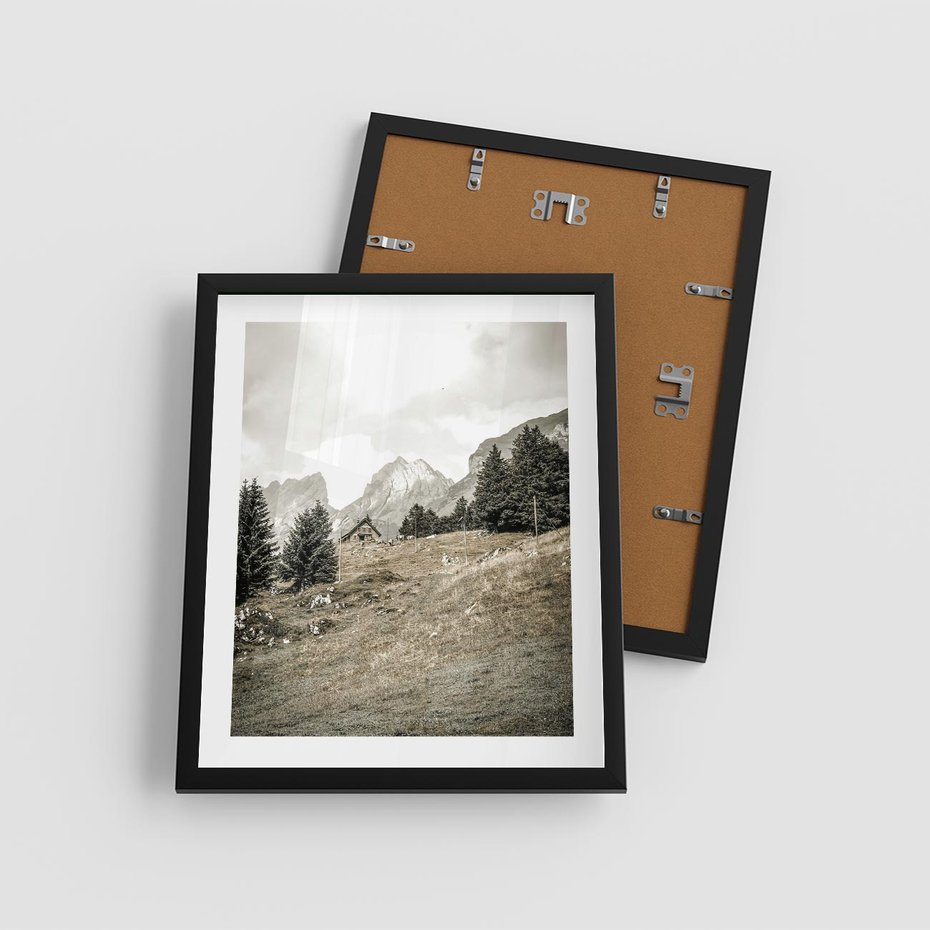 Plakat w ramie 40x50 - Krajobraz Sepii: Domek w Górach - domek w górach, góry - rama czarna