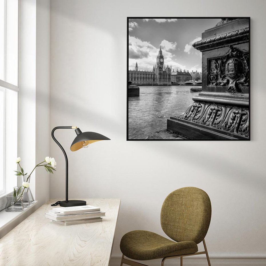 Obraz w ramie 50x50 - Pejzaż kruchości i siły - Londyn, Tamiza - rama czarna