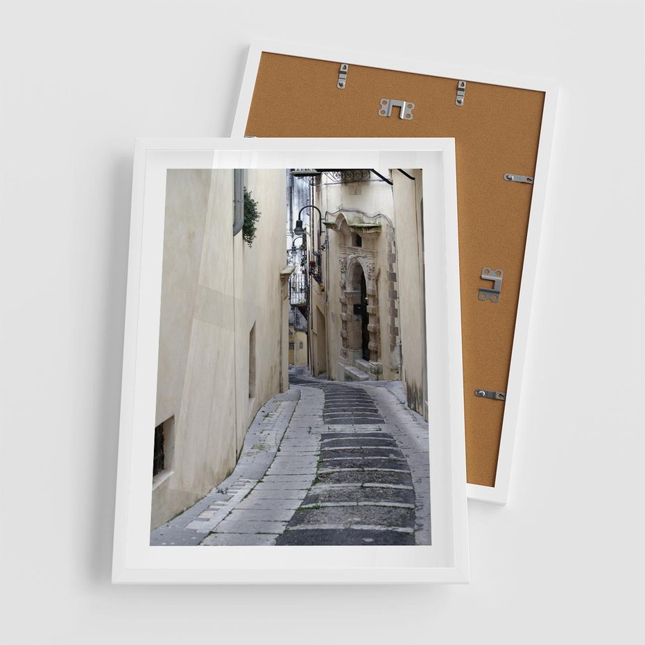 Plakat w ramie 50x70 - Uroki Włoskiej Uliczki - włoska, uliczka - rama biała