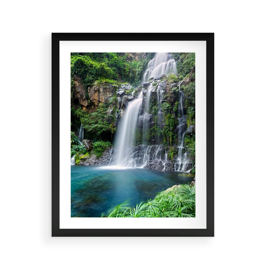 Plakat w ramie 40x50 - Tropikalny Wodospad - wodospad, tropikalny - rama czarna